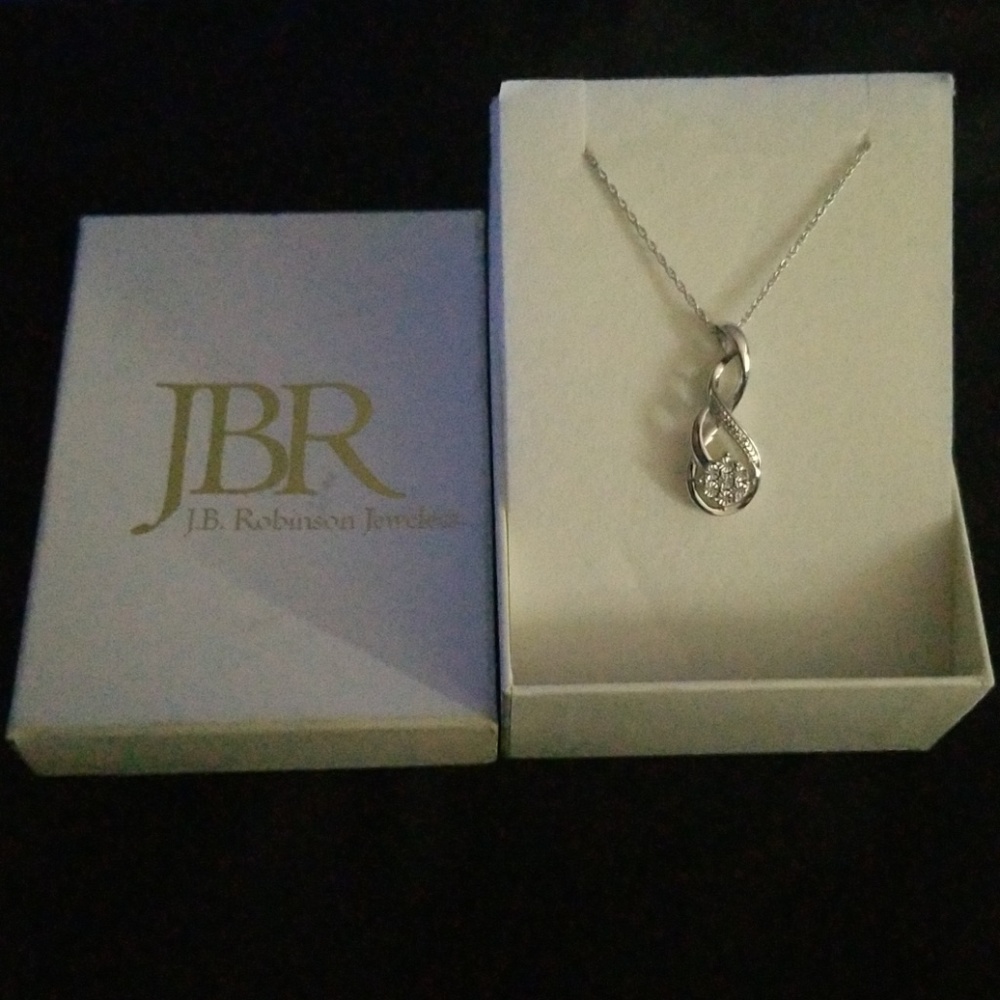 Necklace - Picture 3 of 3